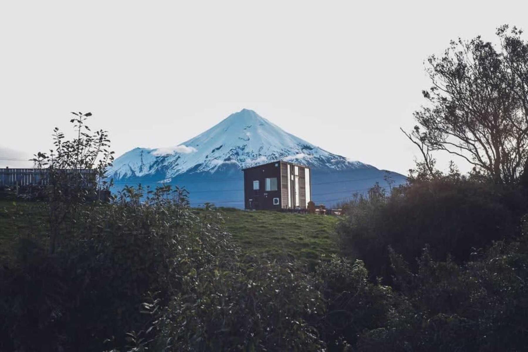 Villa Taranaki Creekside Kea By Tiny Away Stratford Exterior foto
